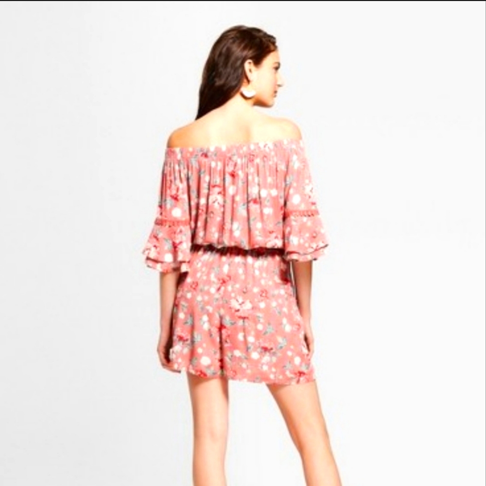 Xhilaration floral off shoulder Romper XS